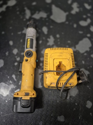 Dewalt dw920 right - dewalt, angle